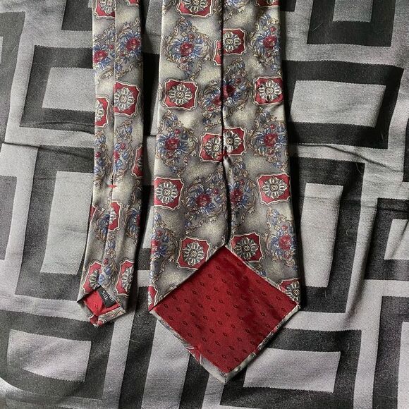 NO NAME BRAND navy blue & purple pattern  Tie‬ - Picture 3 of 5